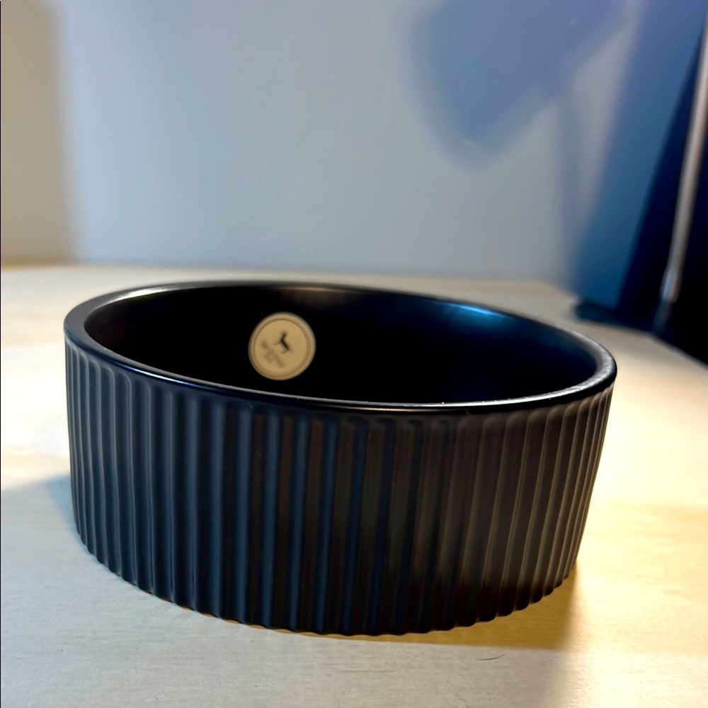 Black Ribbed Ceramic Pet Bowl